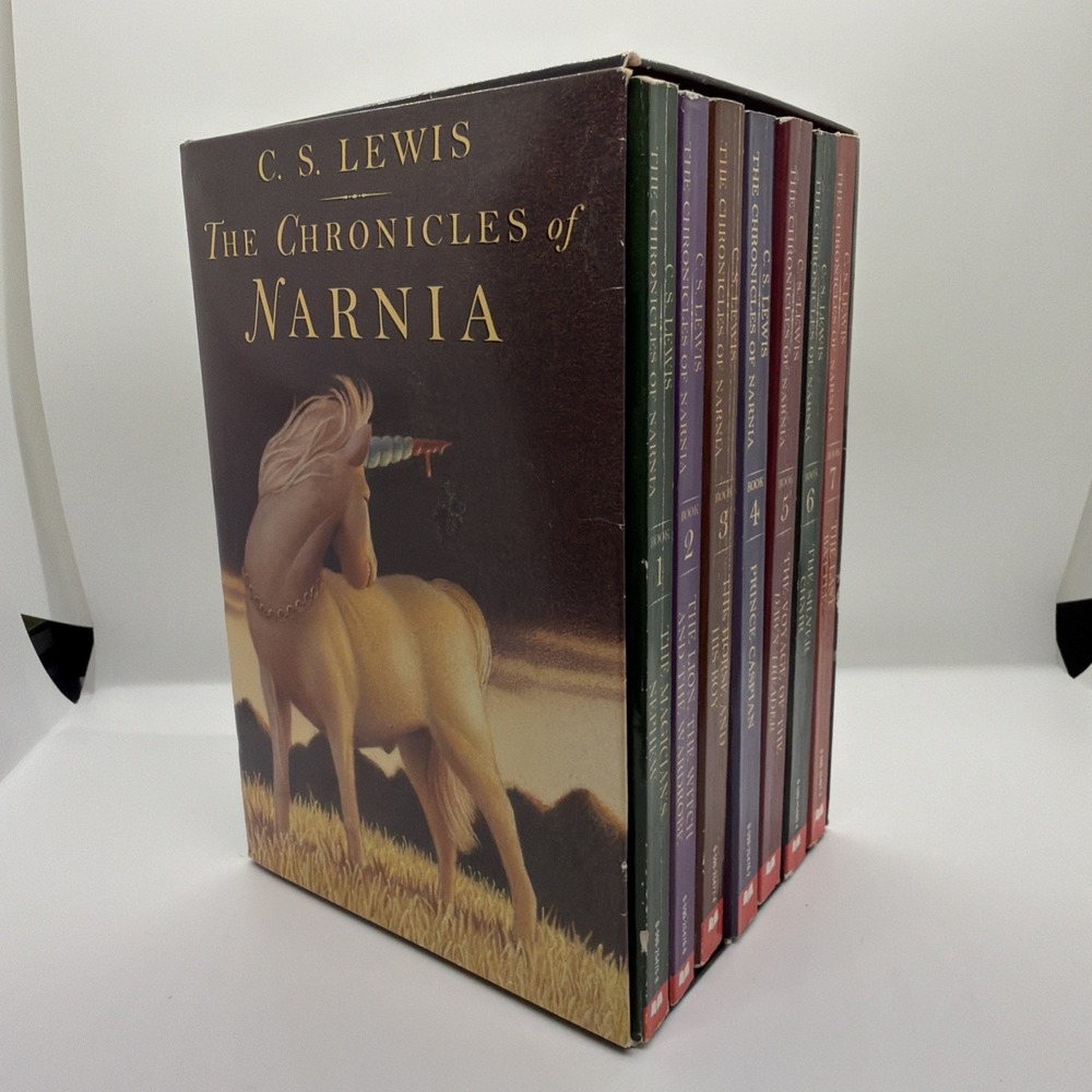 The Chronicles of Narnia Complete 7 Book Box Set Paperback C.S. Lewis Scholastic